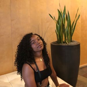 Meet your Posher, Sierra